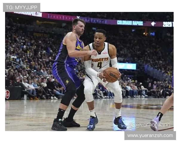 NBA赛季焦点战升级 球星交易风云与争冠格局全面解析最新动态